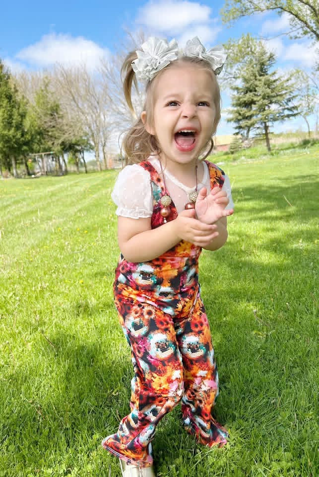 Mira pinafore